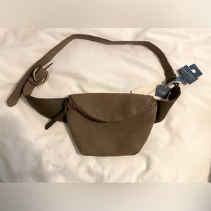 NEW with Tags! - Purse belt/Fanny pack. Fits sizes 2-18 waist